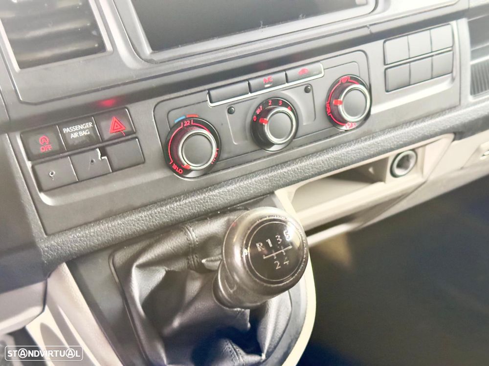 VW TRANSPORTER 2.0 TDI 3L - 21