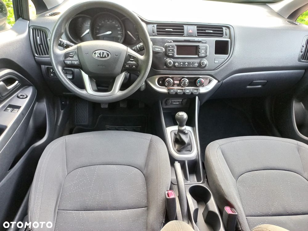 Kia Rio 1.2 Attract - 6