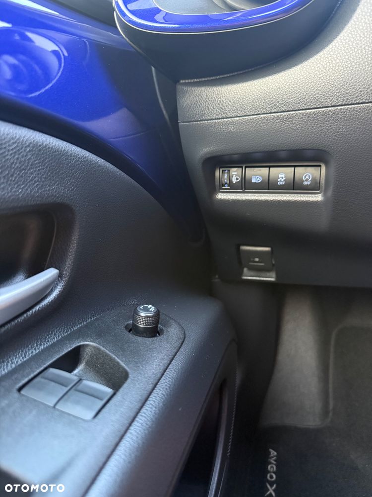 Toyota Aygo X x-shift x-clusive Style Selection - 14