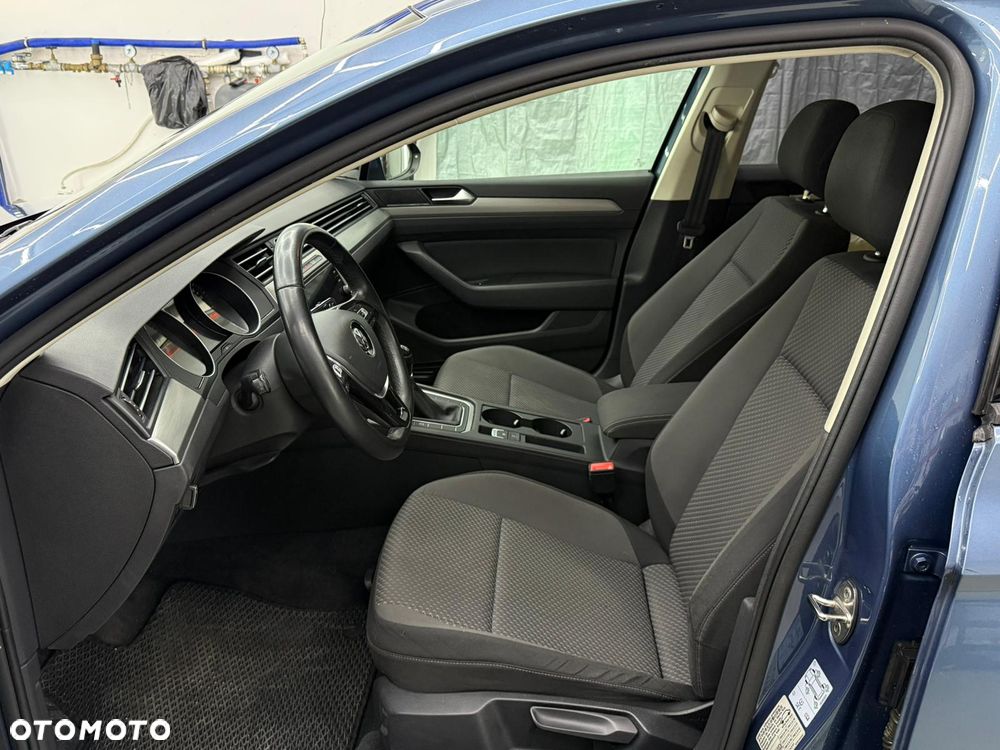 Volkswagen Passat 2.0 TDI BMT Comfortline - 21