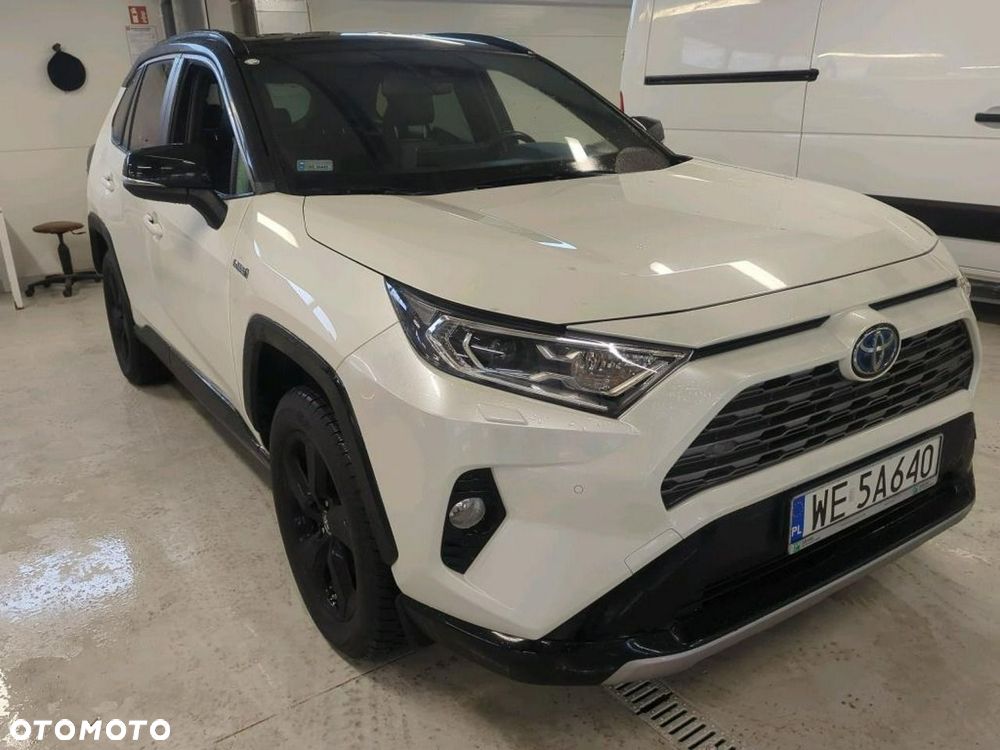 Toyota RAV4 - 1
