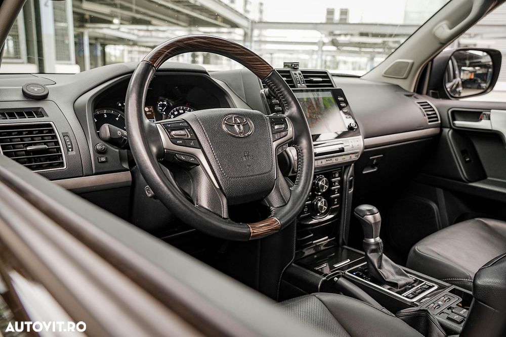 Toyota Land Cruiser 2.8l D-4D 204 CP A/T 7 locuri Luxury AVS Brown - 20