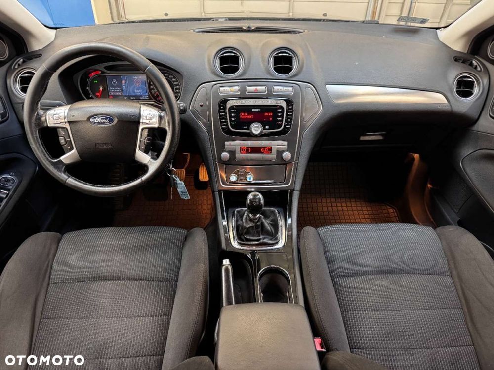 Ford Mondeo - 9
