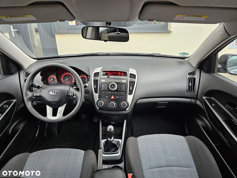 Kia Ceed 1.4 CVVT EX - 36