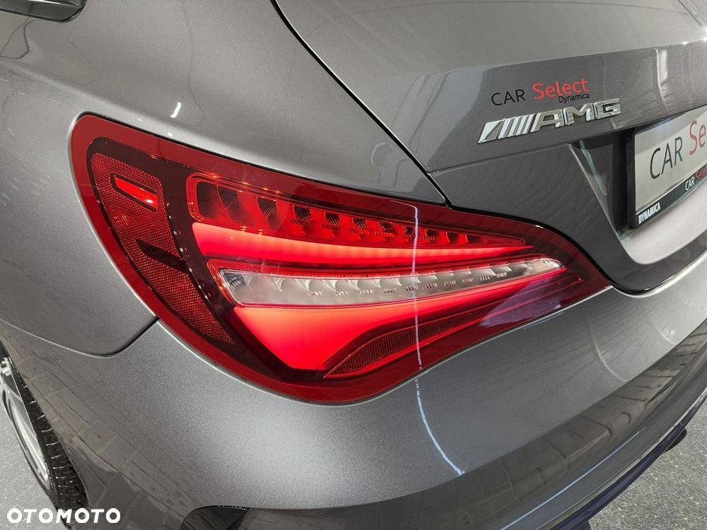 Mercedes-Benz CLA - 12