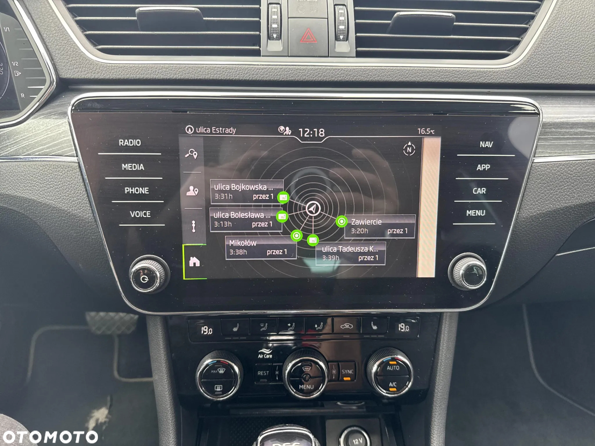 Skoda Superb 2.0 TSI Style DSG - 29