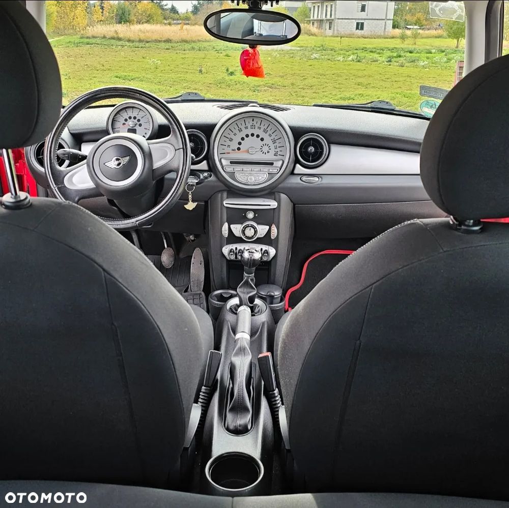 MINI Cooper Standard - 9