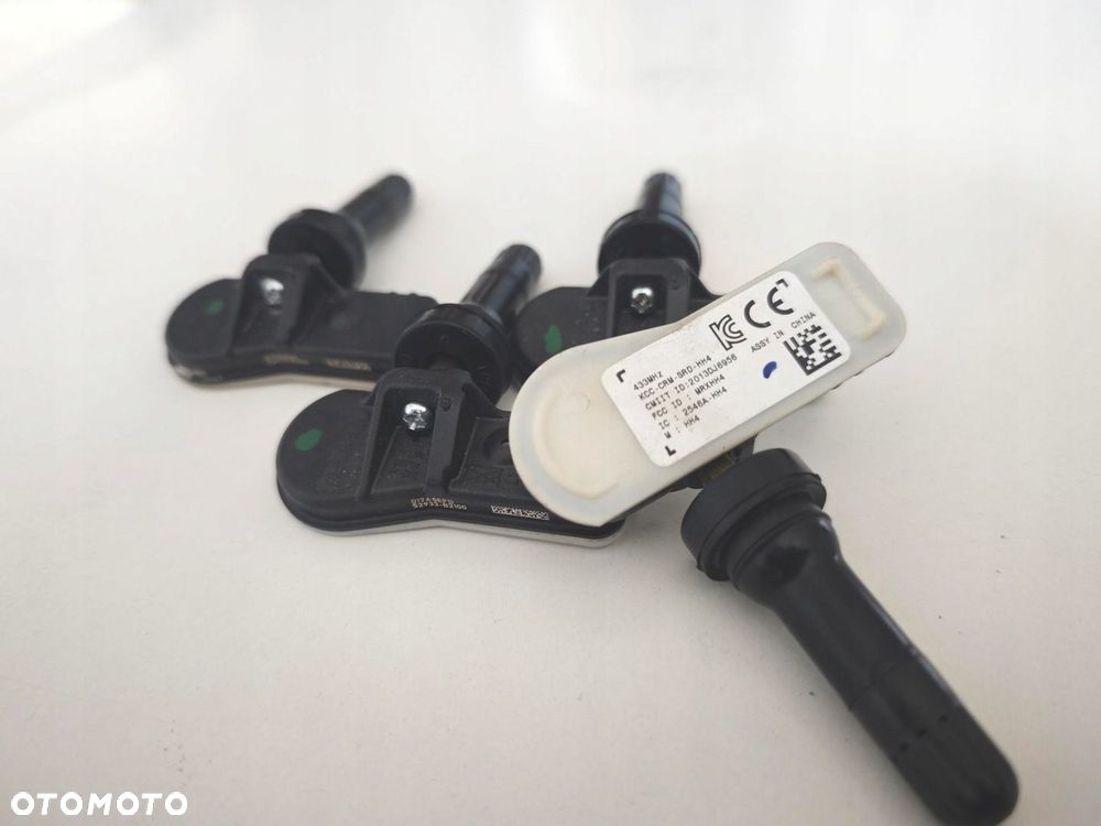 4x Czujnik ciśnienia kół TPMS Hyundai I10 i10 ix25 kia soul