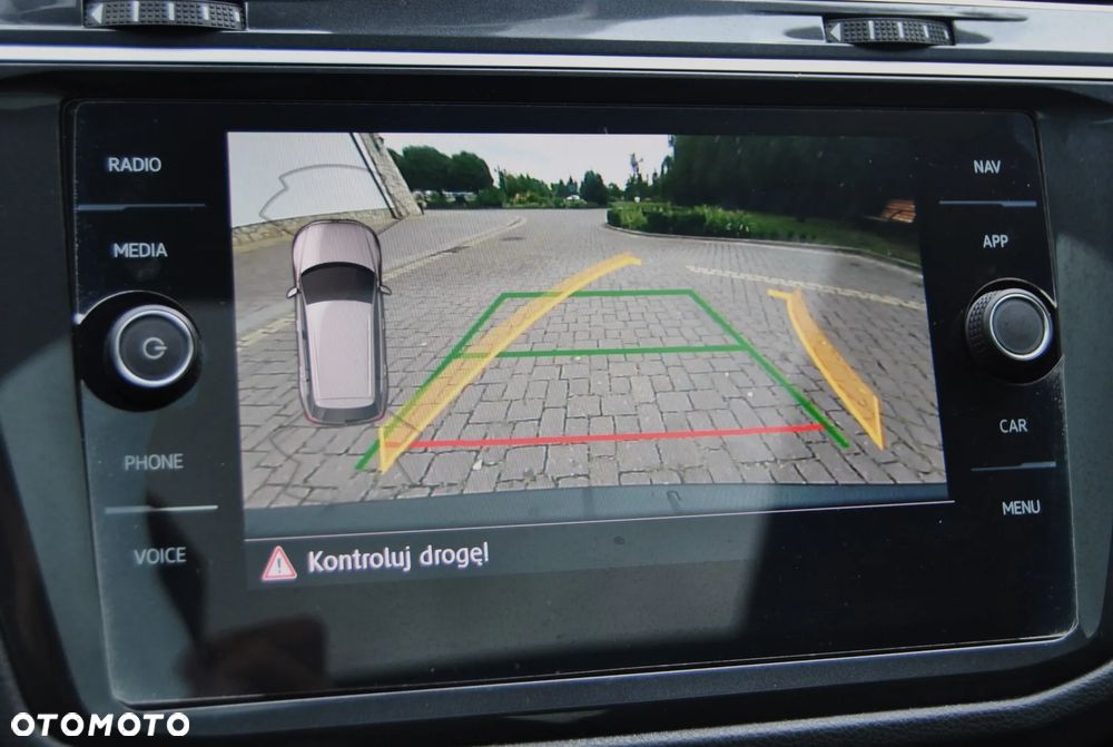 Volkswagen Tiguan 2.0 TDI SCR R-Line - 16