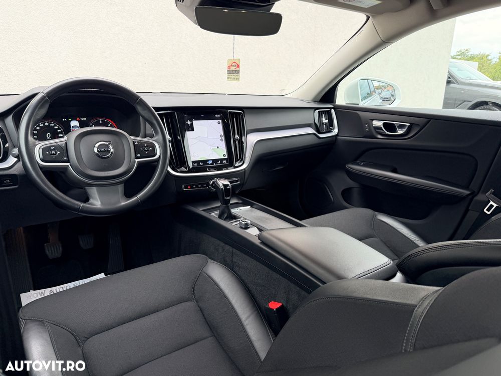 Volvo V60 D3 Momentum Pro - 18