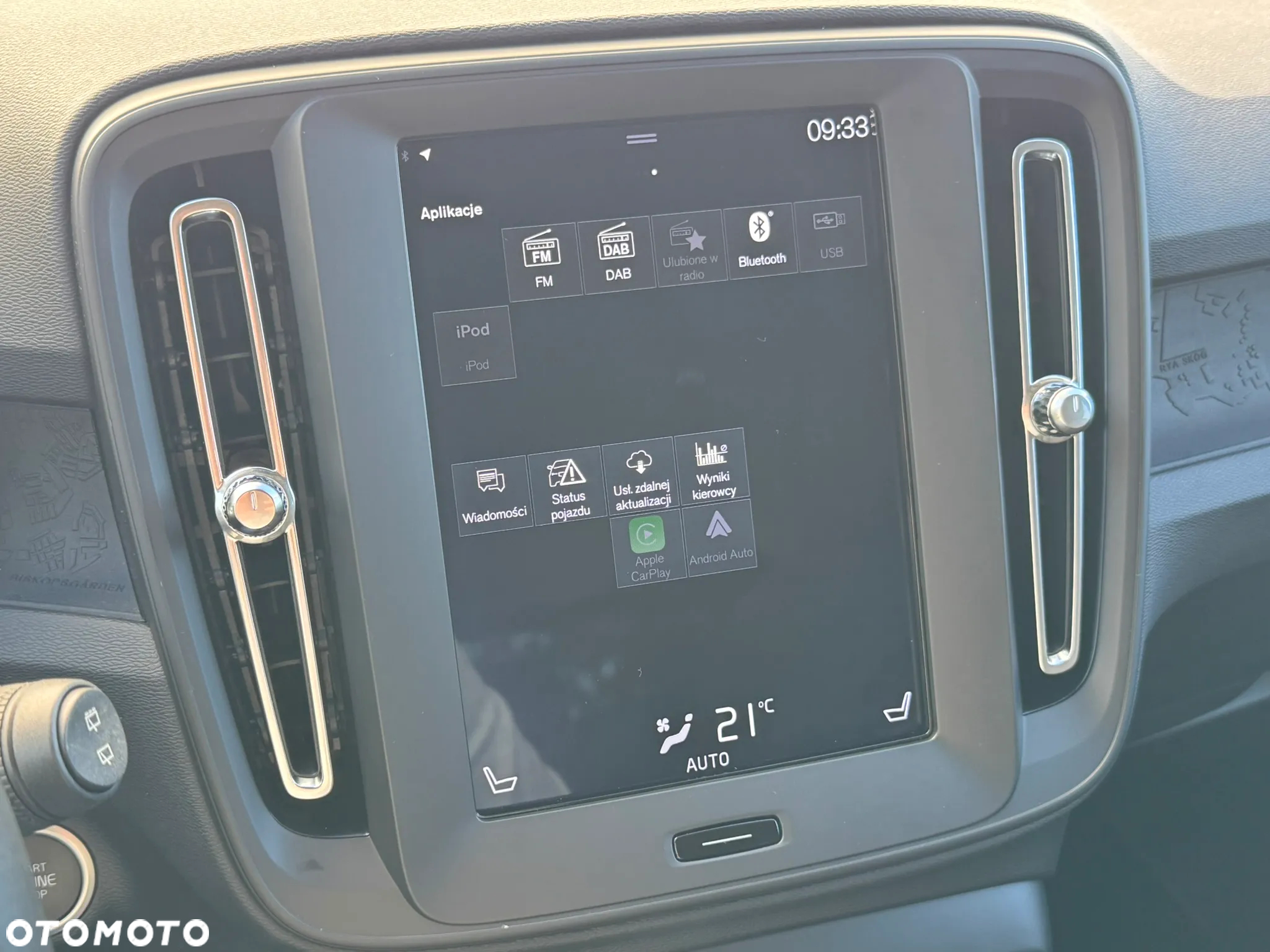 Volvo XC 40 T3 Momentum Core - 23