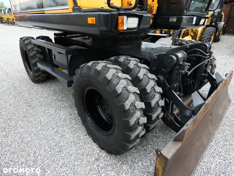 Hyundai 140W-7A / Stan BDB / Ładnie utrzymana / - 26