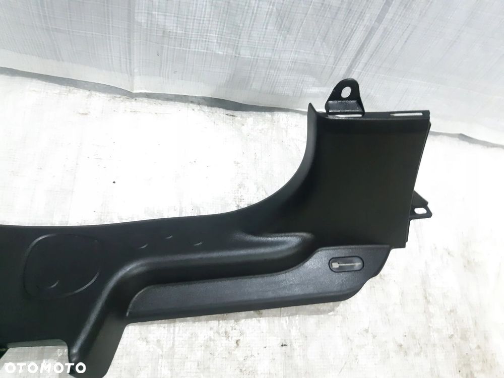 Fiat 500L nakładka progowa prawa tył 735522642 - 3