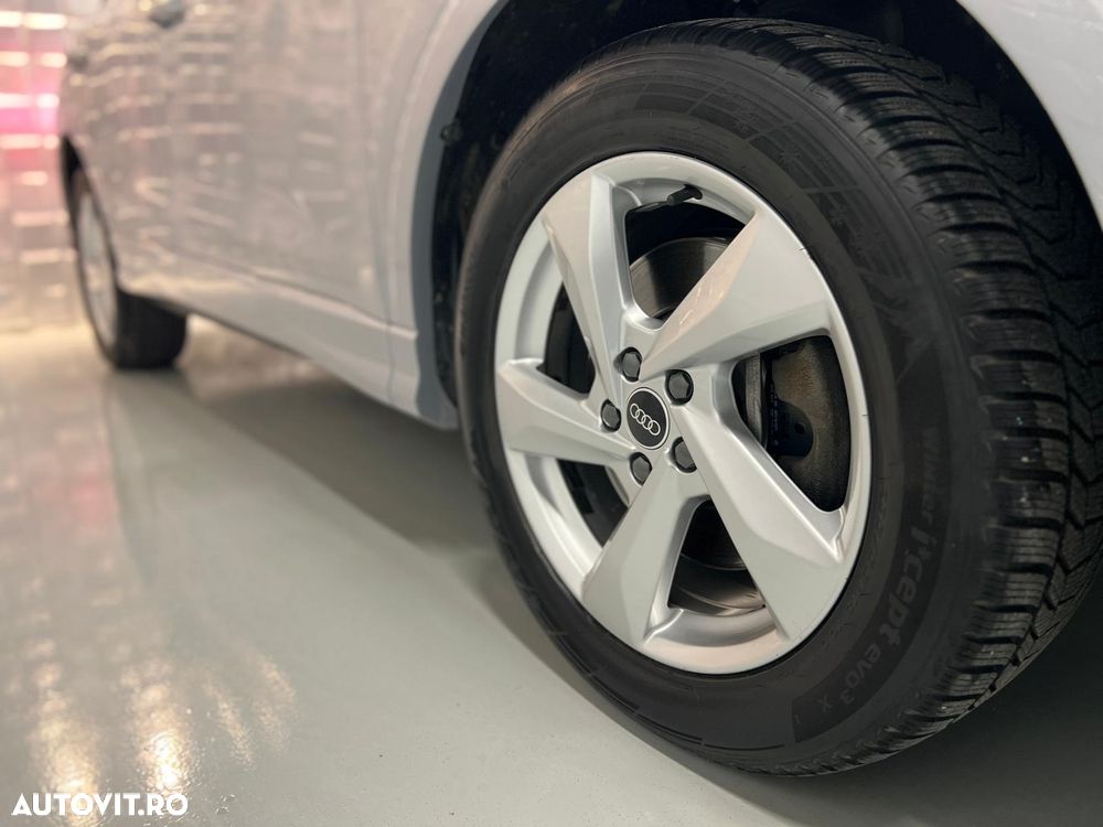 Audi Q3 2.0 40 TFSI S tronic quattro - 8