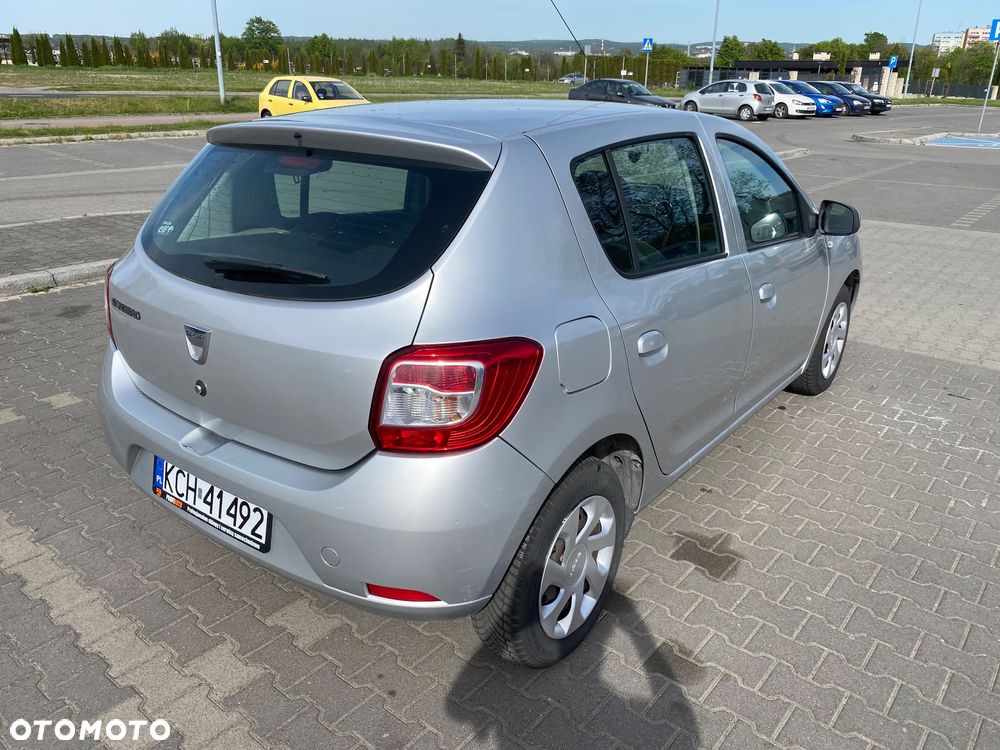 Dacia Sandero 1.2 16V 75 Laureate - 17