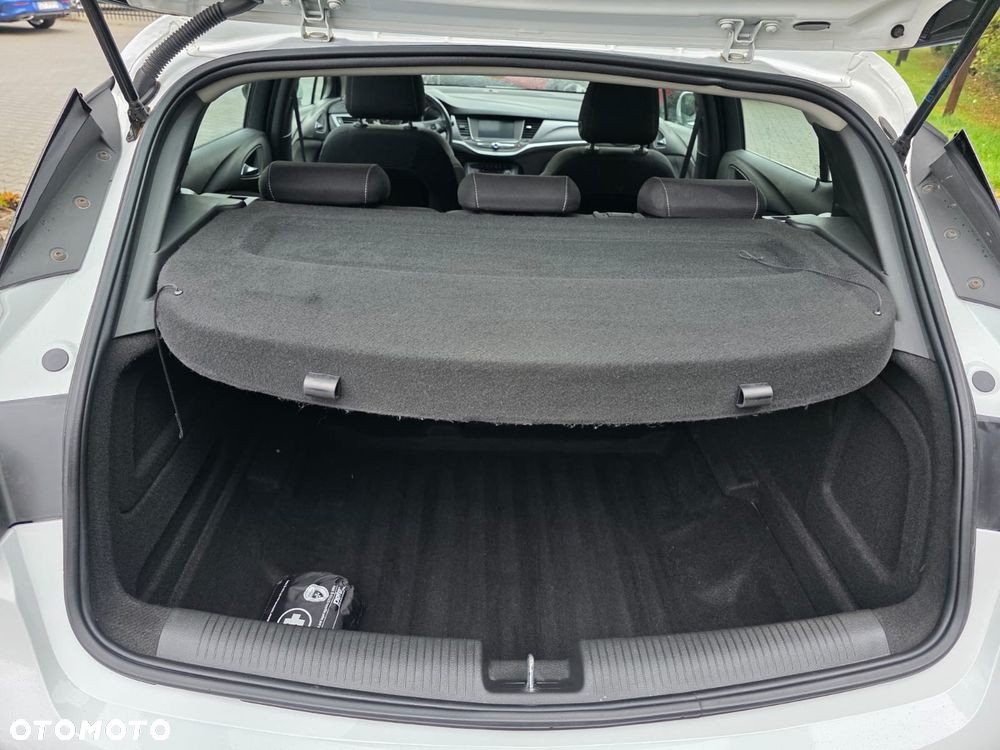 Opel Astra - 16