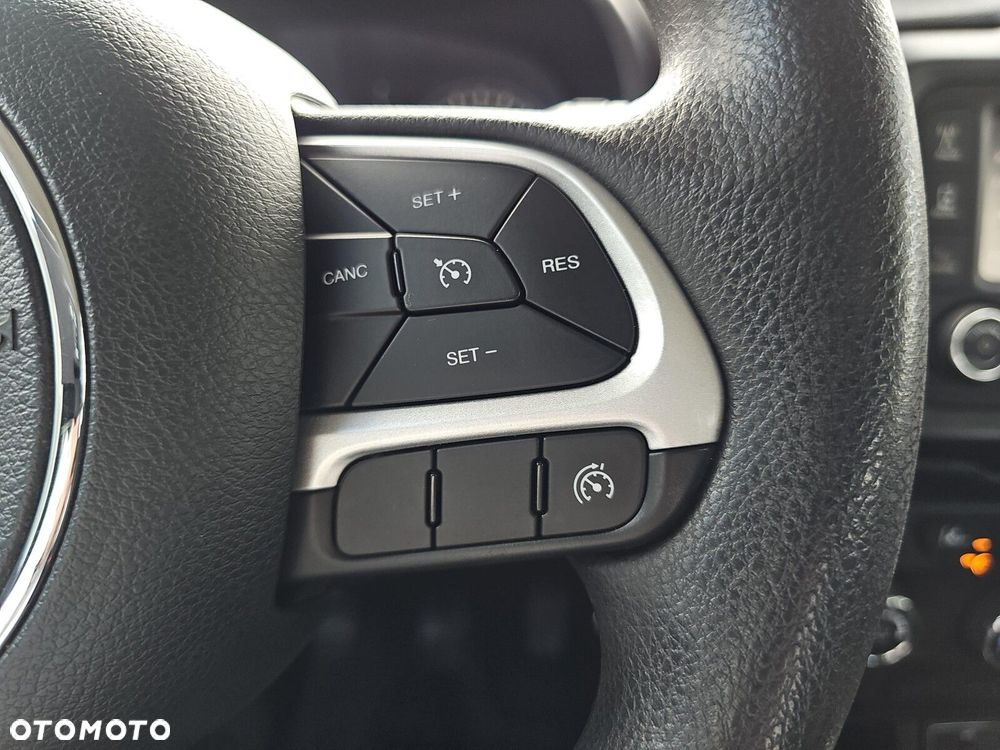 Jeep Renegade - 18