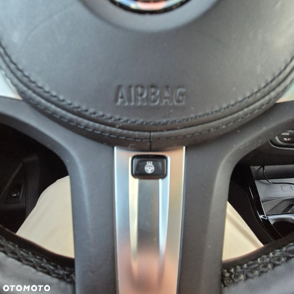 BMW Seria 1 118i M Sport - 4