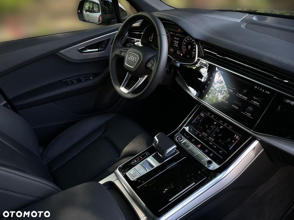Audi Q7 - 25