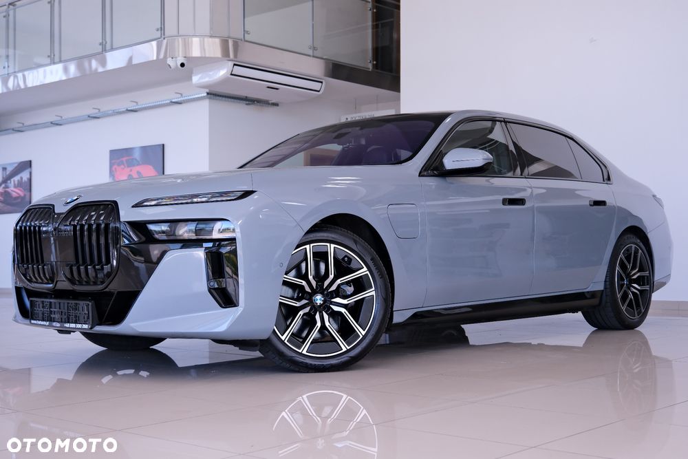 BMW Seria 7 - 18