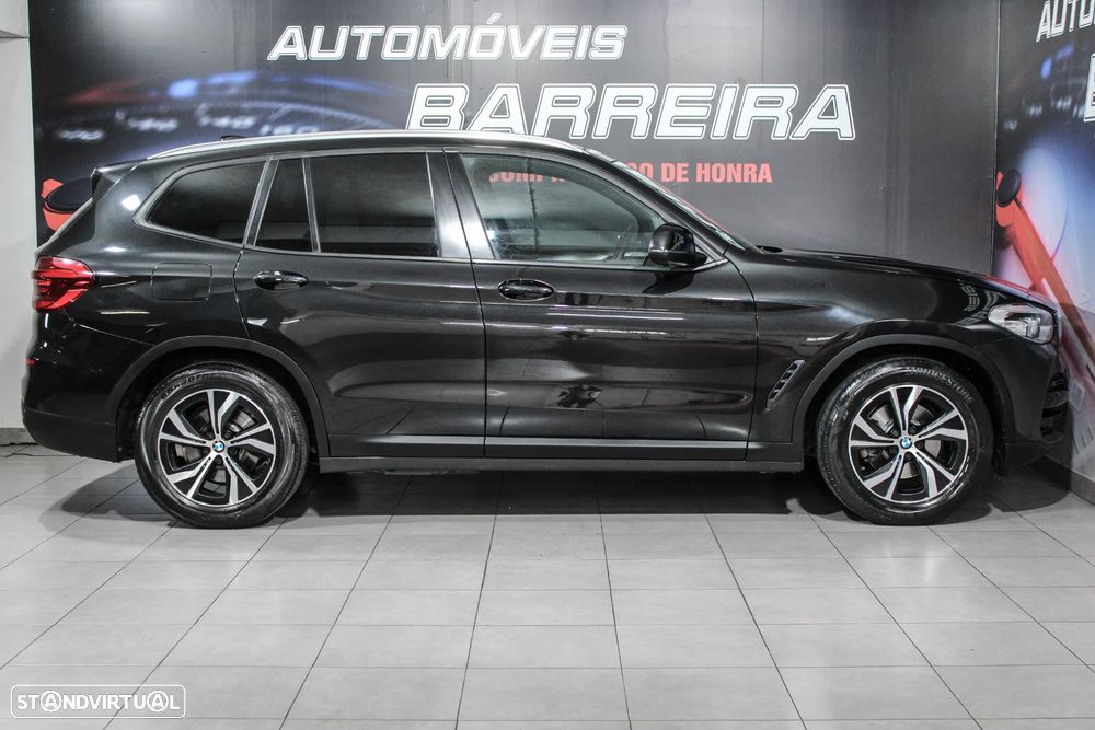 BMW X3 18 d sDrive Ed. L.Style Auto - 20