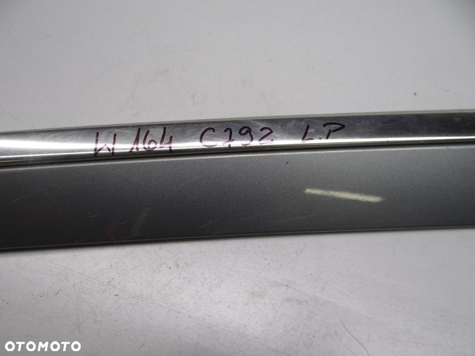 ML W164 LIFT Listwa drzwiowa C792 lewy przod - 3