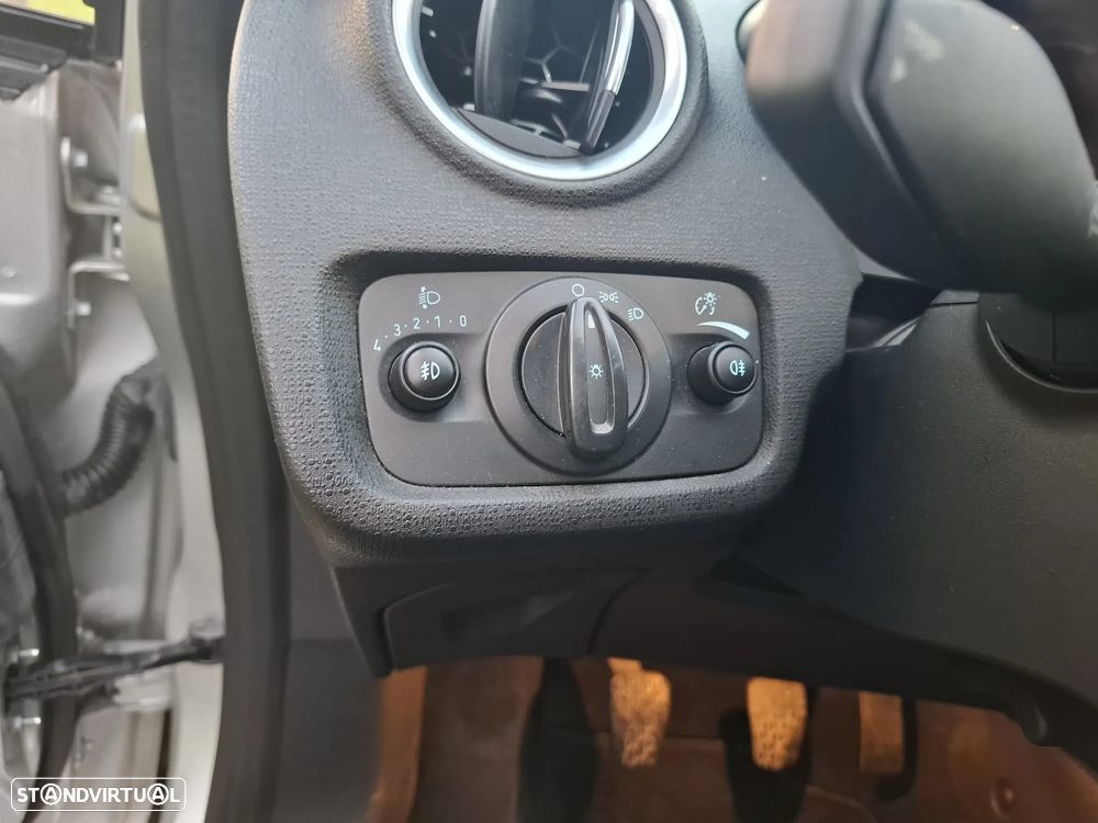 Ford Fiesta 1.0 Ti-VCT Titanium - 35