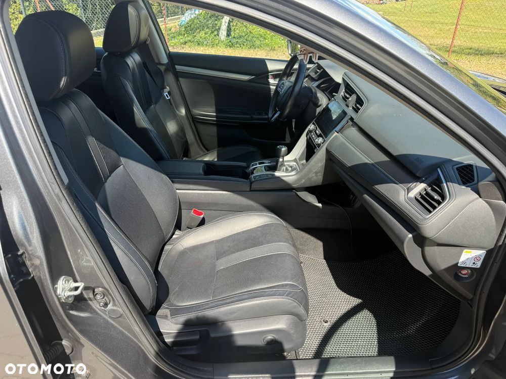 Honda Civic 1.5 T Prestige (Navi) - 31