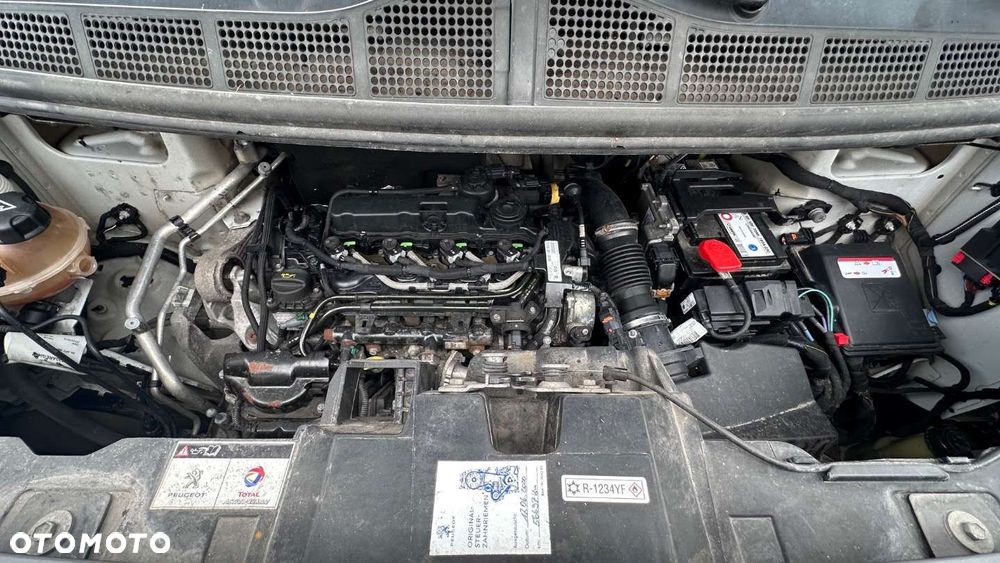 Peugeot Traveller - 30