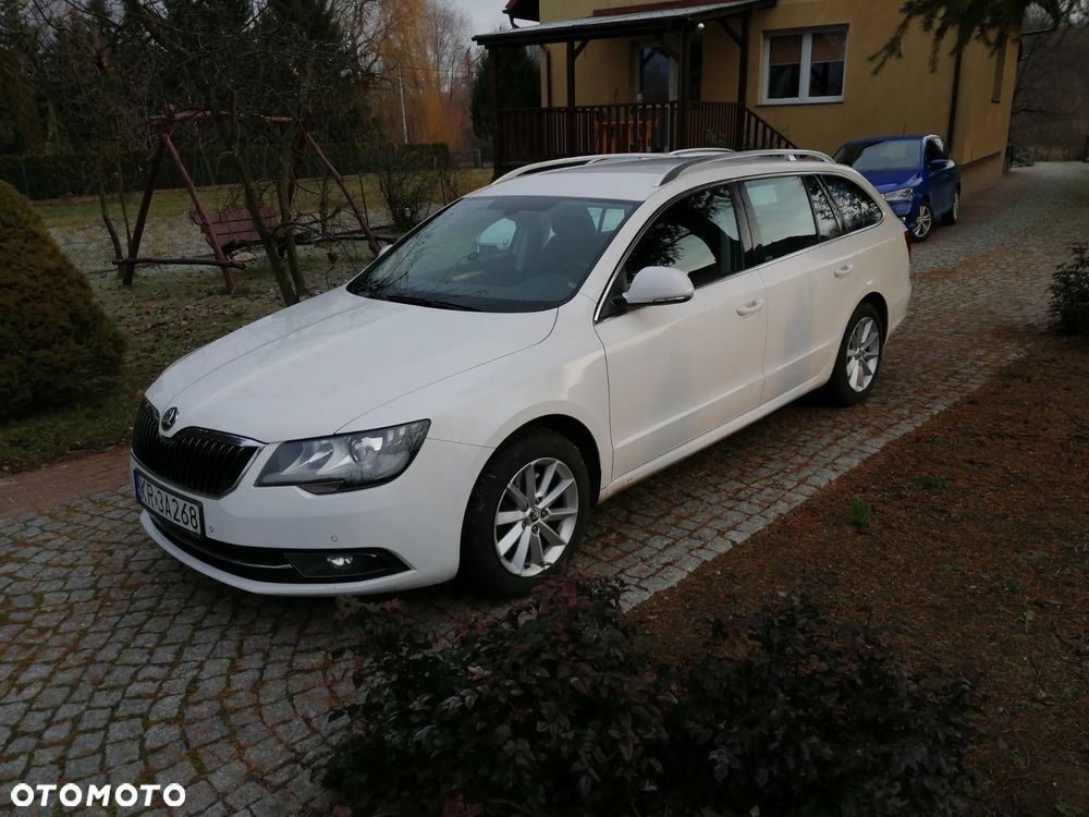 Skoda Superb 2.0 TDI Ambition - 2