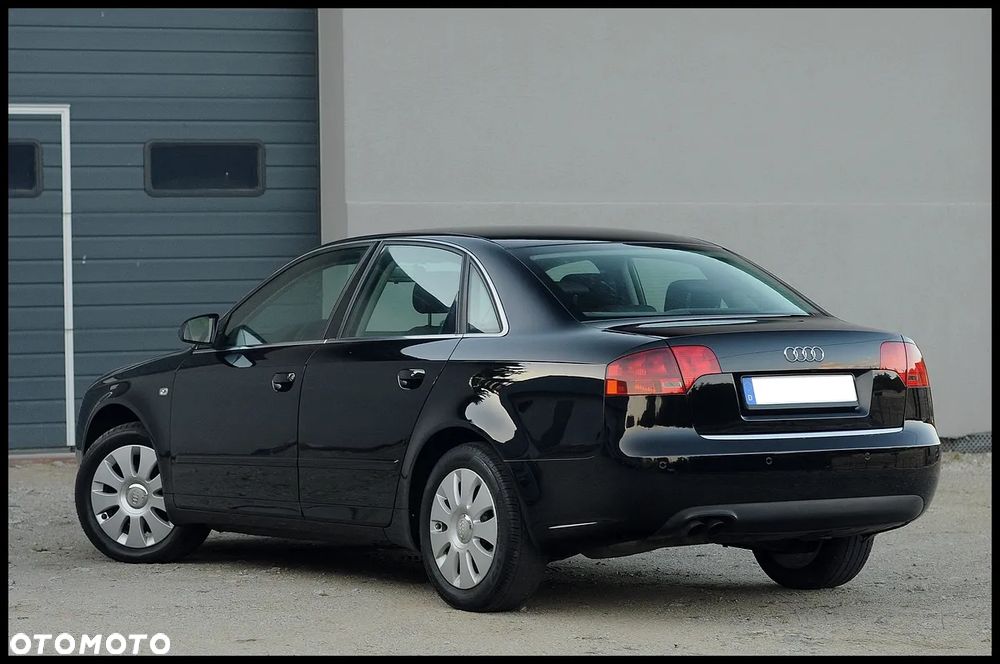 Audi A4 Limousine - 20