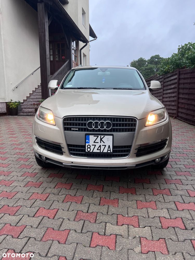 Audi Q7 4.2 FSI Quattro Tiptr - 1