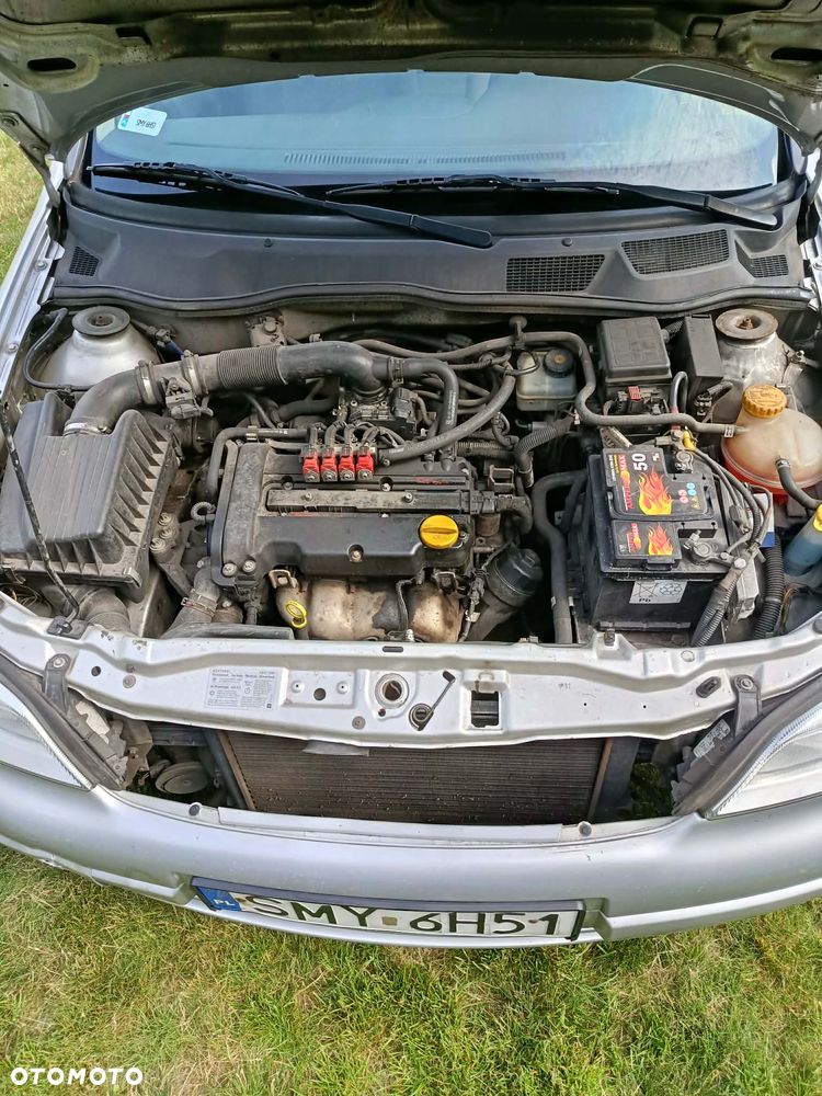 Opel Astra 1.4 Essentia - 3