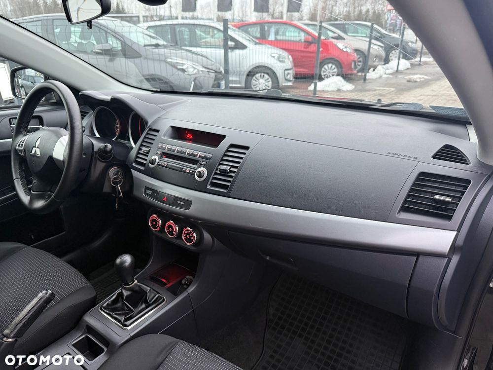 Mitsubishi Lancer - 34