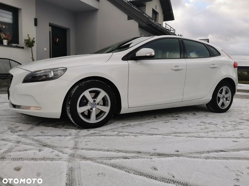 Volvo V40 T2 - 19