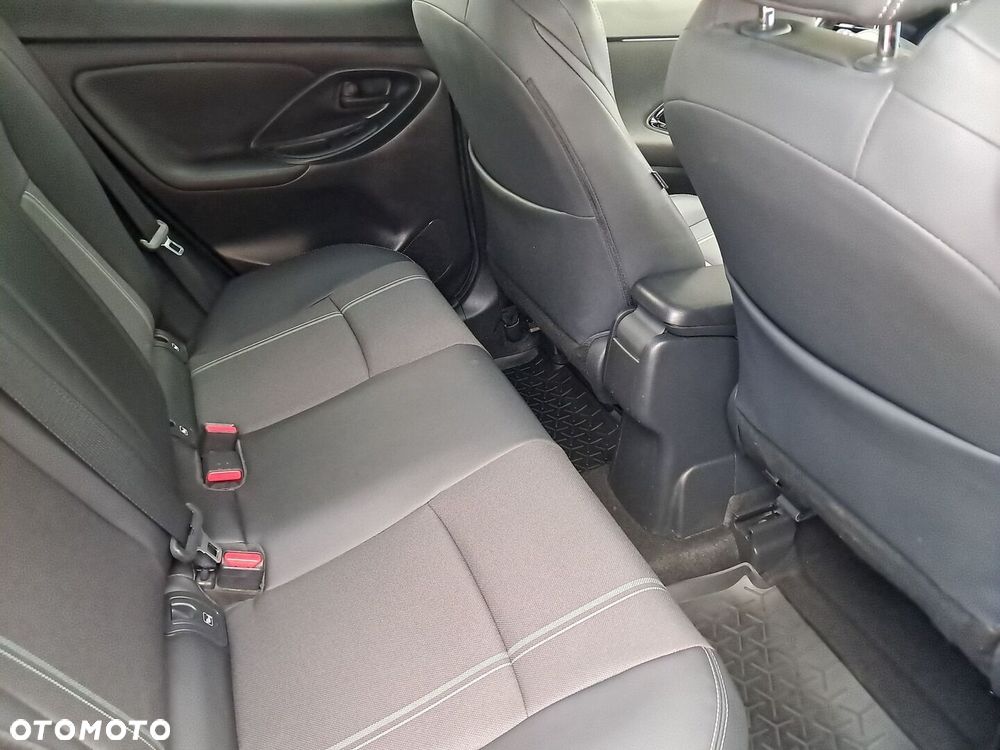 Toyota Yaris Cross Hybrid 1.5 Premiere Edition - 11