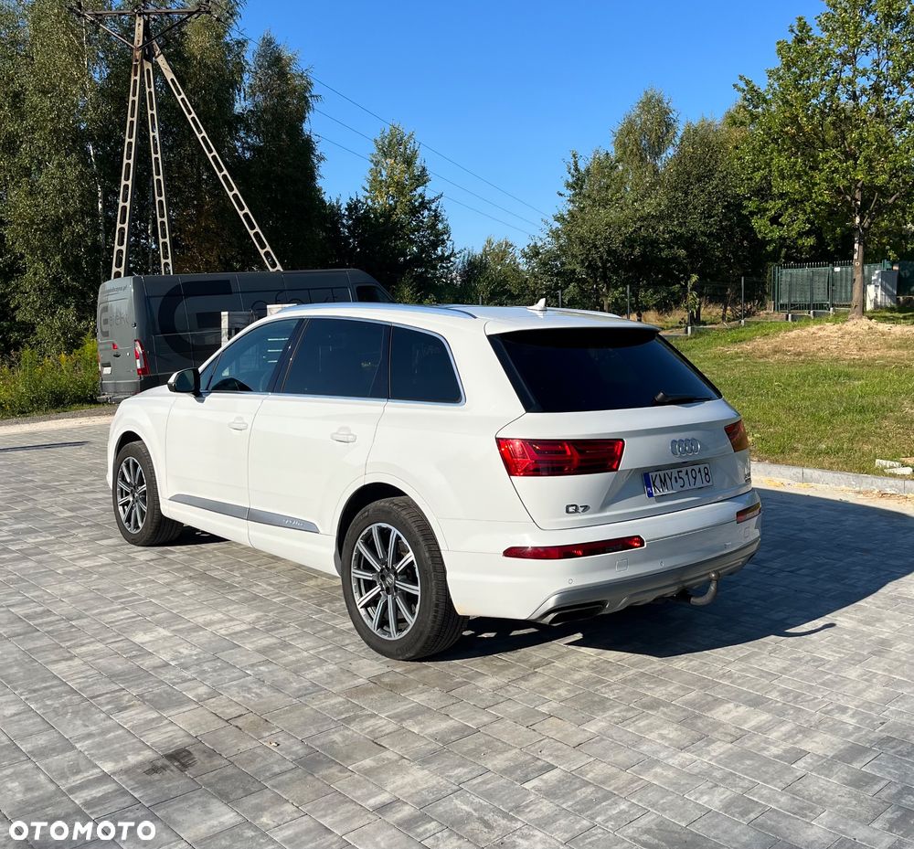 Audi Q7 - 6