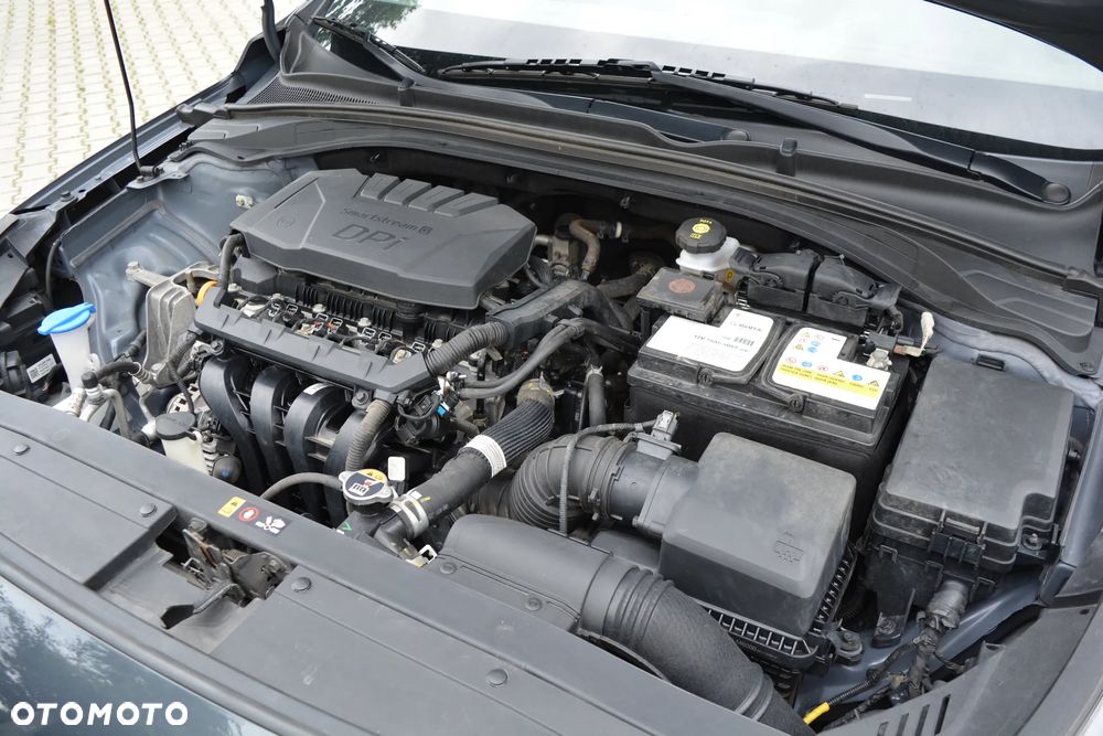 Hyundai i30 1.5 DPI Classic + - 20