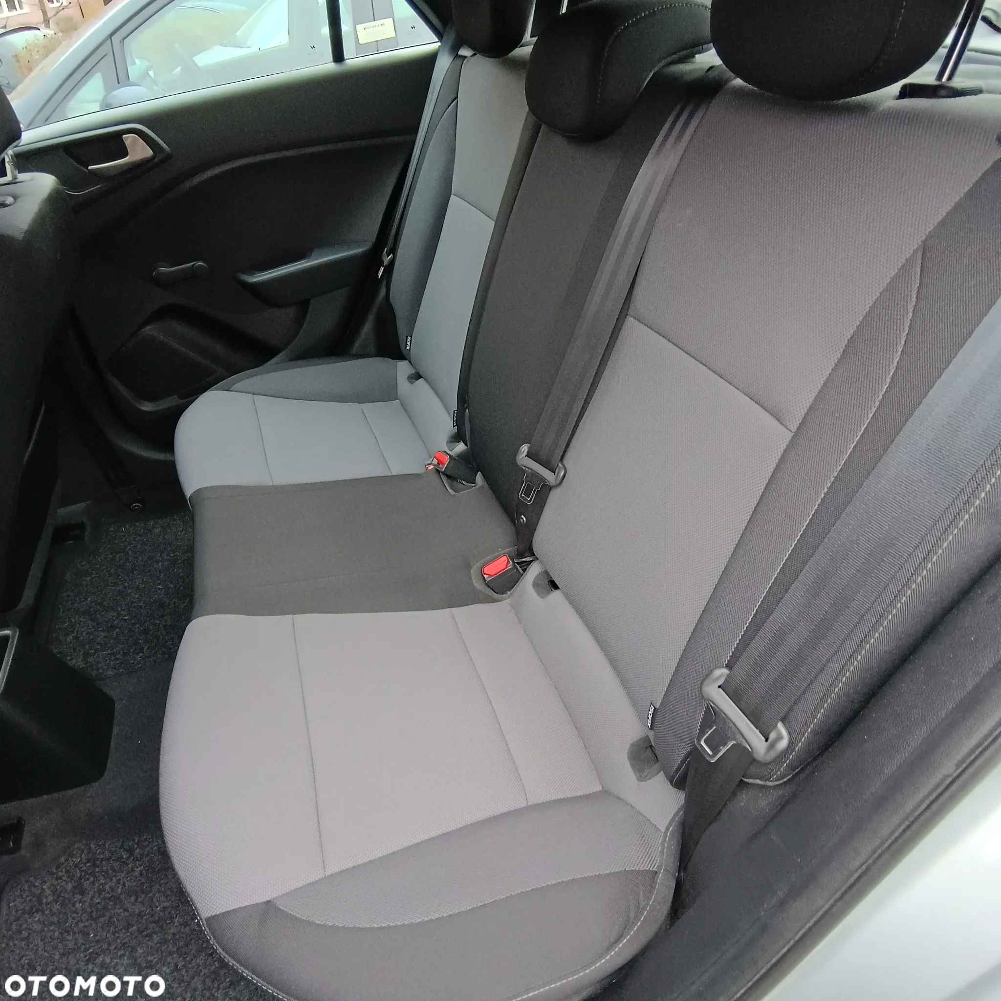Hyundai i20 1.2 GO - 15