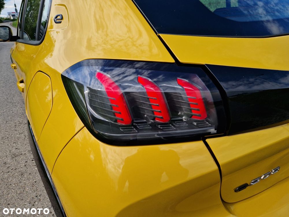 Peugeot 208 - 26