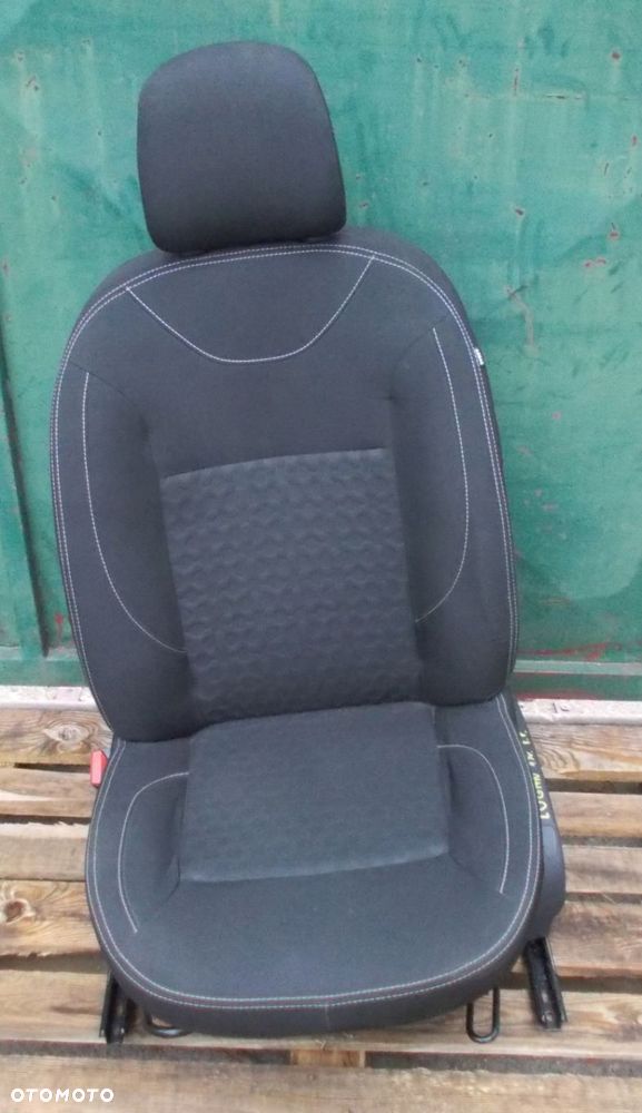 DACIA LOGAN 13R 1.4 TCE FOTELE KANAPA KOMPLET EU - 2
