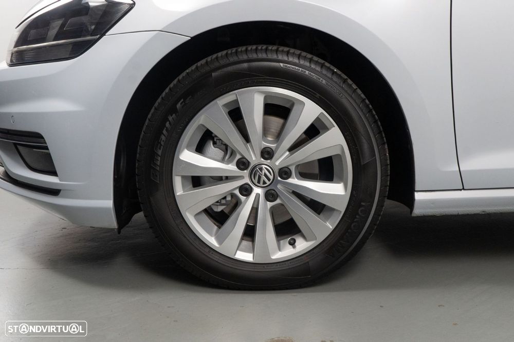 VW Golf Variant 1.6 TDi Confortline - 19