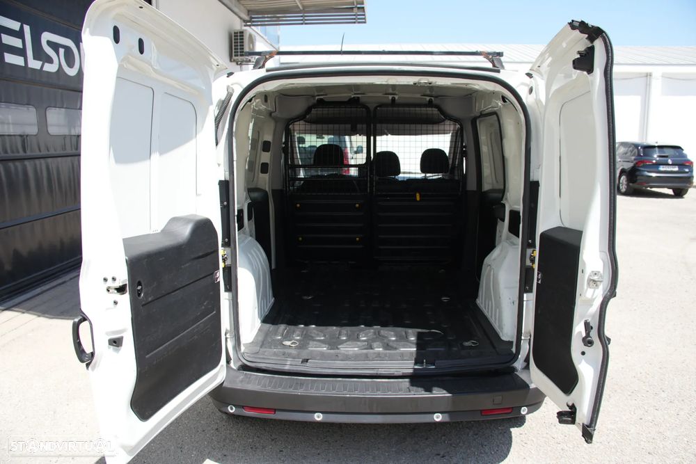 Fiat Doblo 3Lugares 1.3Multijet 95cv - 6
