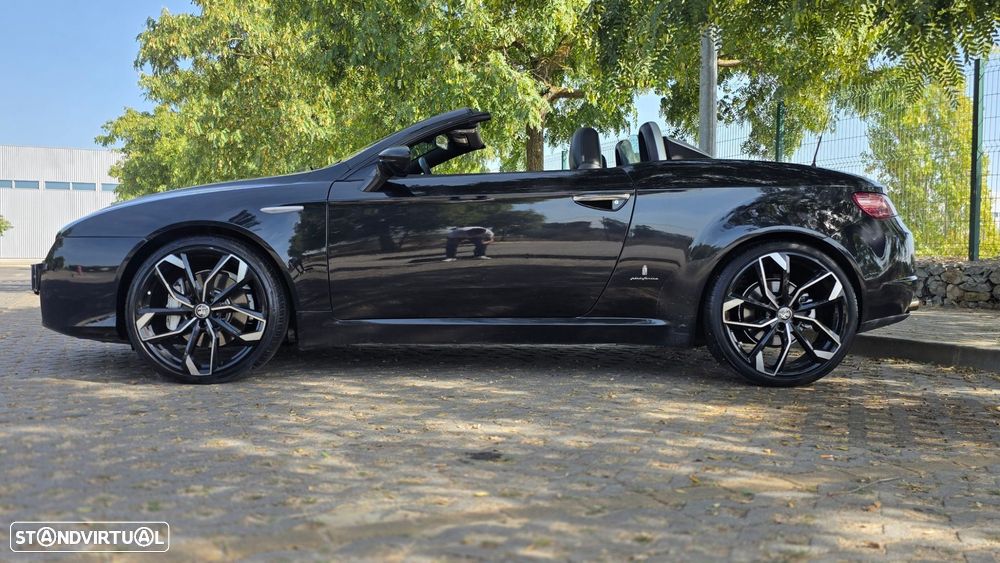 Alfa Romeo Spider 2.4 JTDM - 5