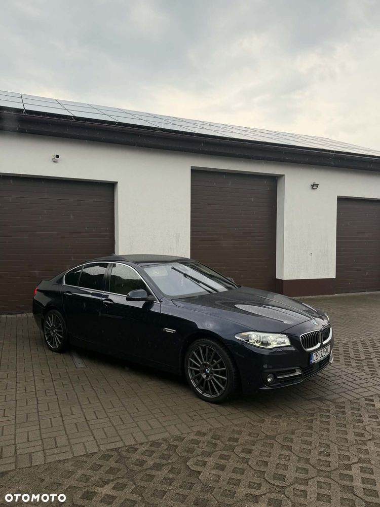 BMW Seria 5 530d xDrive Luxury Line - 3