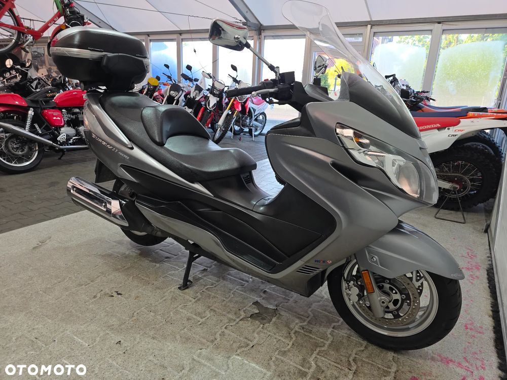 Suzuki Burgman - 24