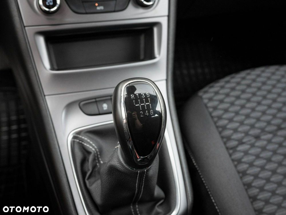 Opel Astra - 16