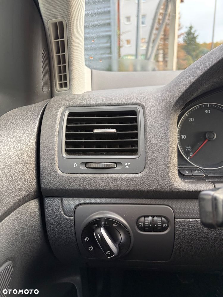 Volkswagen Golf - 13
