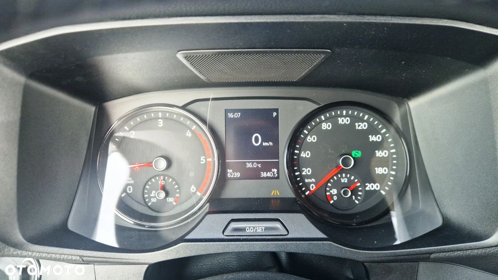 Volkswagen CRAFTER - 21