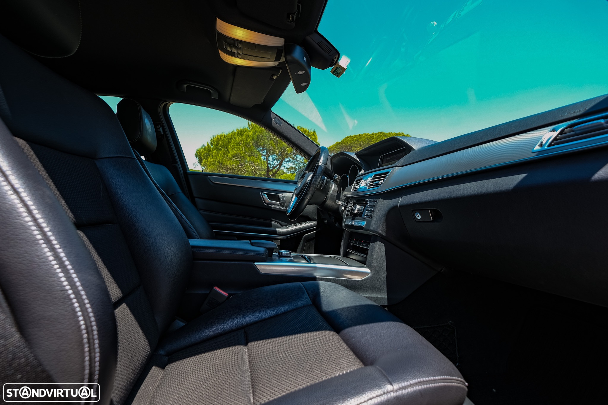 Mercedes-Benz E 220 CDi Executive BlueEfficiency Auto. - 20